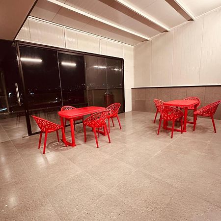 The Lodgers 2 Bhk Serviced Apartment Near Artemis Hospital Sector 57 Gurgaon - Nearest Metro Station Sector 54 Chowk Exteriér fotografie